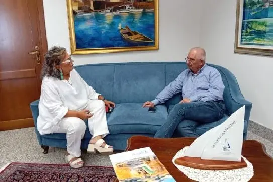 L'incontro tra la sindaca di Stintino e il presidente di Abbanoa