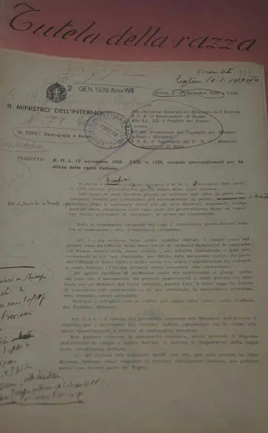 La copia delle leggi razziali inviata a Cagliari nel 1938
