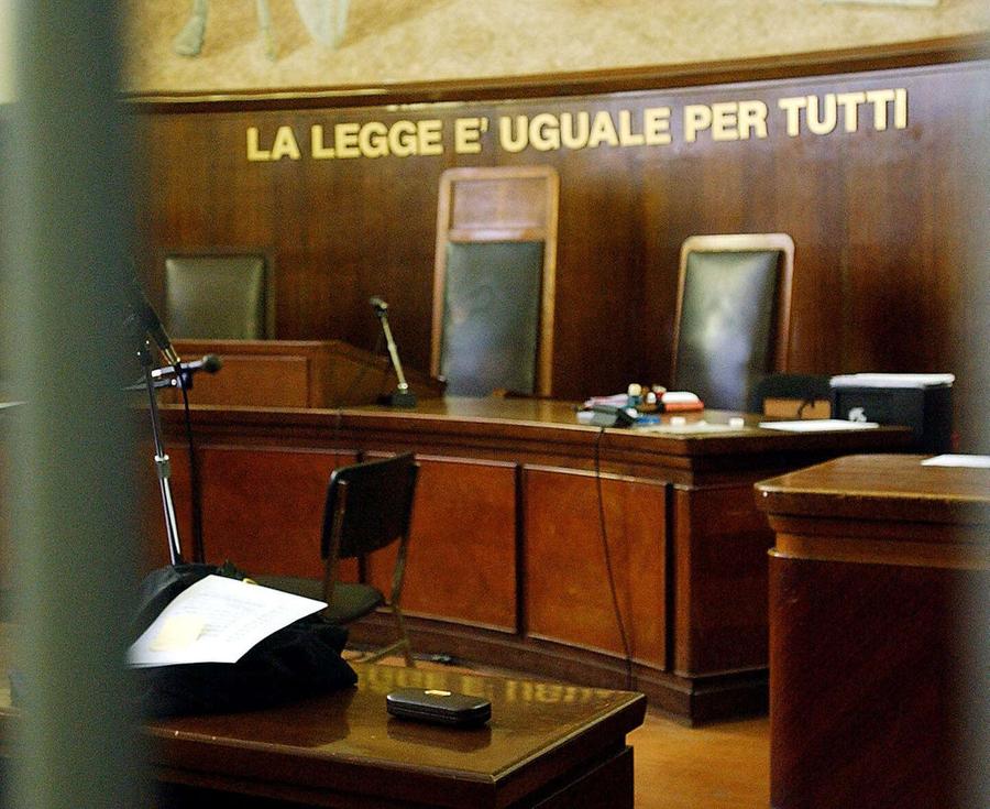 Picchiò il padre per difendersi, assolto in Appello