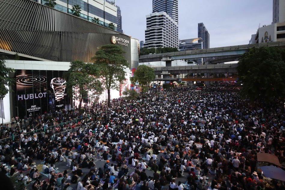 Proteste a Bangkok, dichiarato lo stato di emergenza