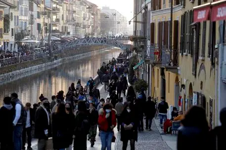 La zona dei Navigli a Milano (Ansa)