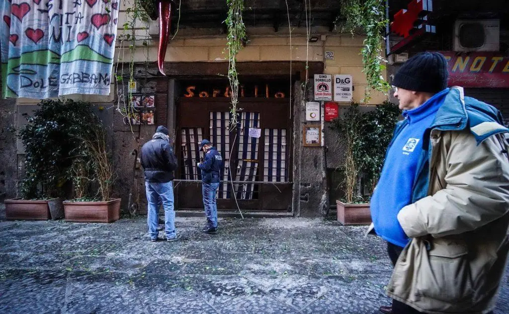 L'esplosione ha seminato paura e sconcerto tra i resident (foto dell'Ansa)