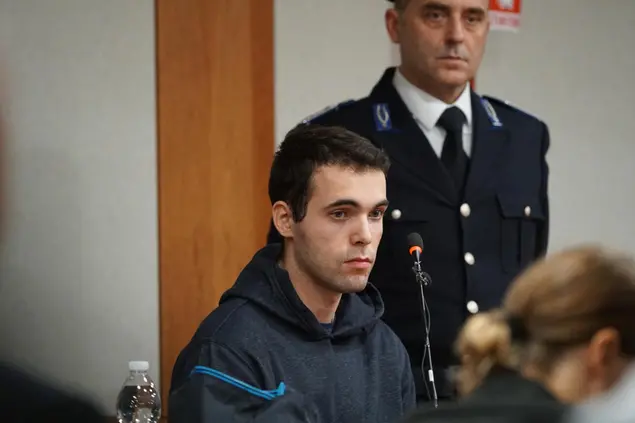 Filippo Turetta durante l'interrogatorio come imputato nel processo per l'omicidio dell'ex fidanzata (Ansa)