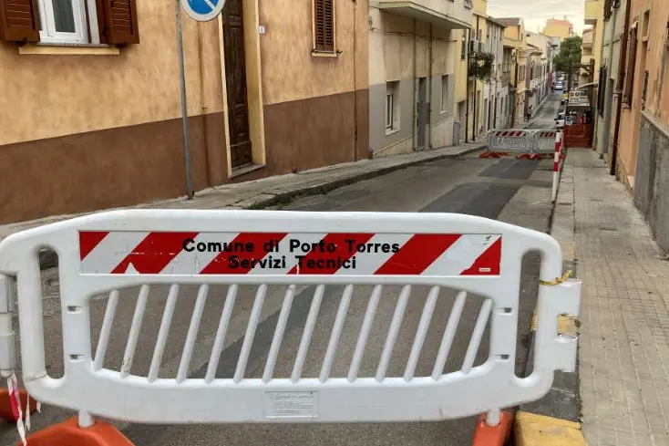 Un tratto di via Cavour chiusa al traffico (foto Pala)