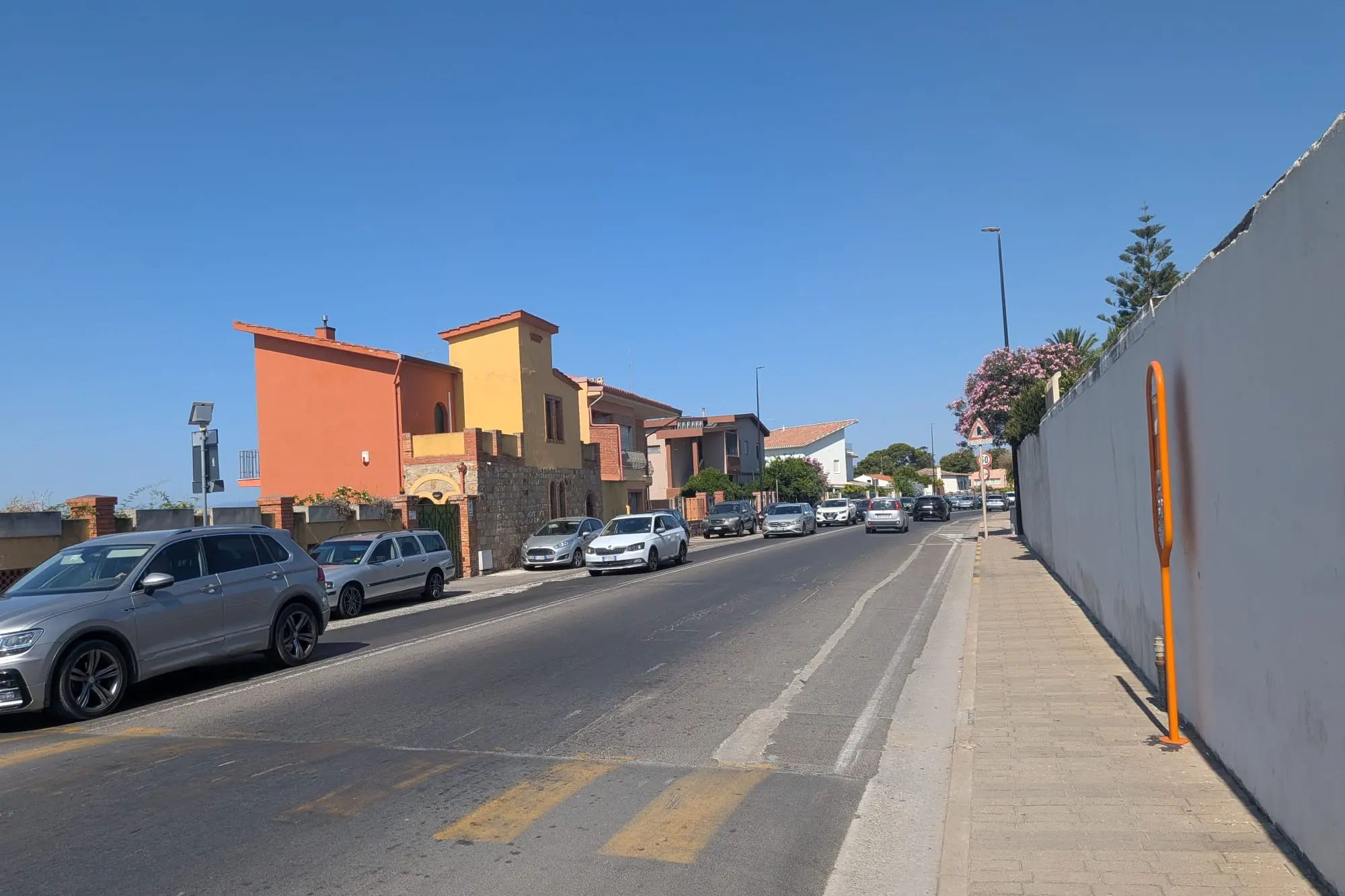 Auto in colonna al Margine Rosso (Foto: Daga)