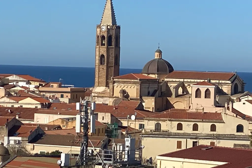Una veduta di Alghero (foto Fiori)