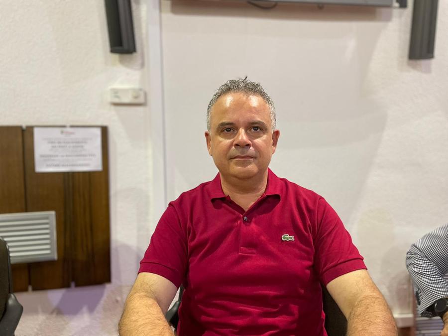 Oristano, finestre bloccate e tende sporche: interrogazione urgente sulla scuola di via Solferino