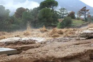Un fiume rompe gli argini a Capoterra