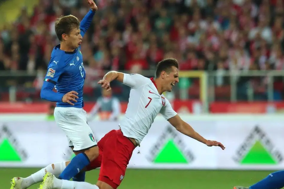 Barella in azione contro la Polonia (Ansa)
