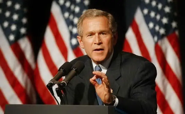 Il repubblicano Bush fu dichiarato vincitore delle elezioni americane dopo più di un mese dal voto
