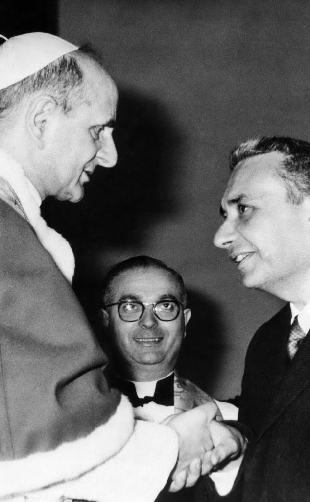 Il leader democristiano con Papa Paolo VI nel 1965.