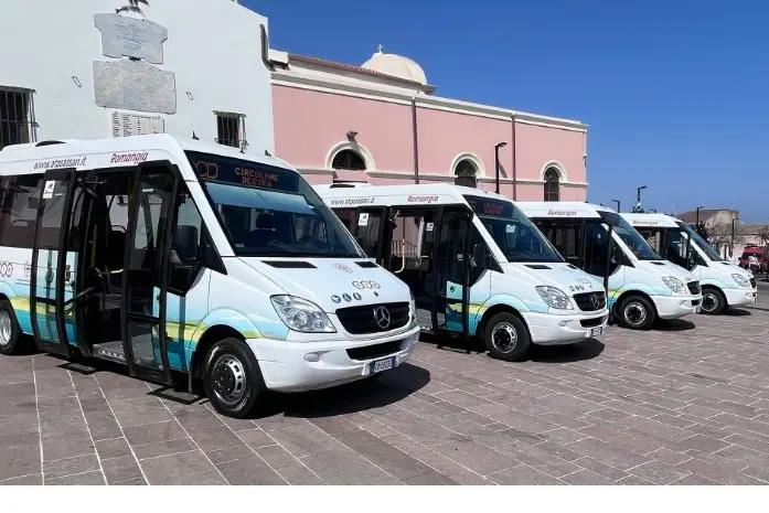 I mezzi bus Atp Sorso Sennori (foto concessa)