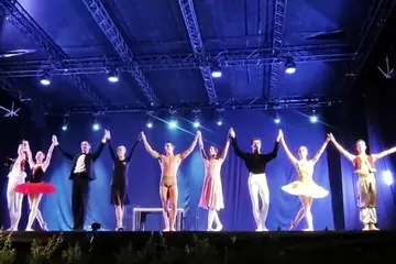 Olbia, al molo Brin brilla la danza internazionale: ''La nuit des ètoiles'' incanta il pubblico