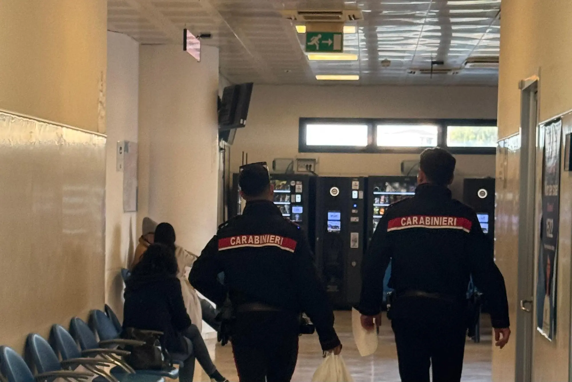 Carabinieri at Brotzu (Serreli)