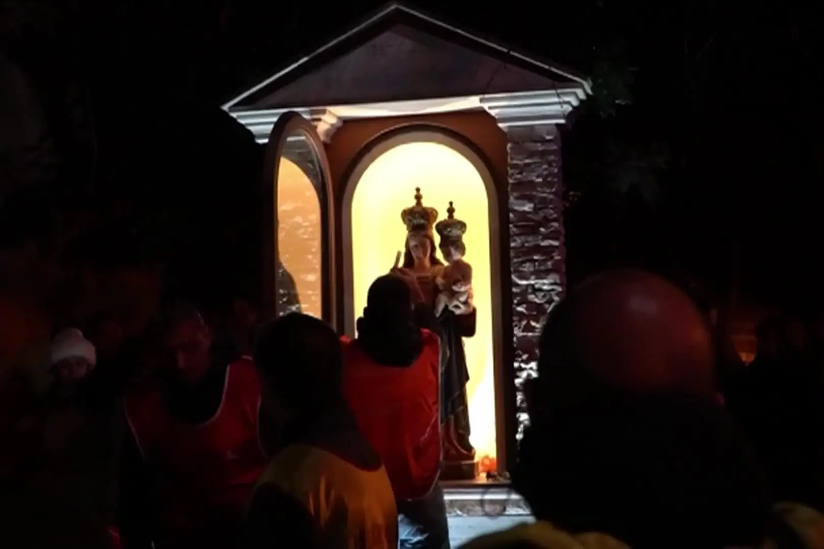 I cento anni della Basilica di Bonaria, fede e devozione: nella notte tra il 24 e il 25 aprile il pellegrinaggio da Sinnai