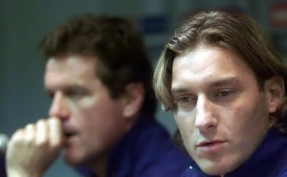 Nel 2001 in conferenza stampa con il mister Fabio Capello