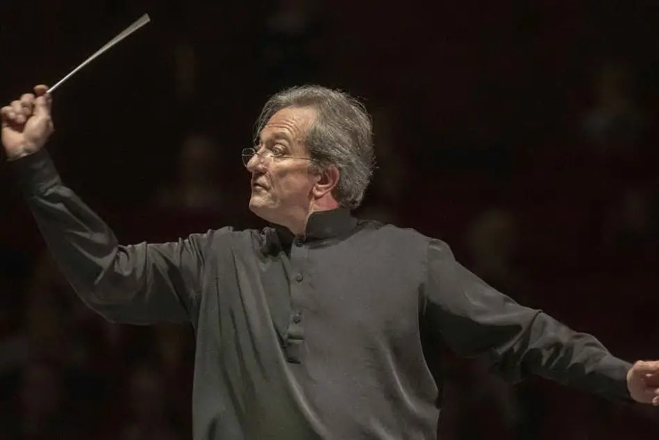 Il Maestro Gérard Korsten (foto Priamo Tolu, per concessione Teatro Lirico)