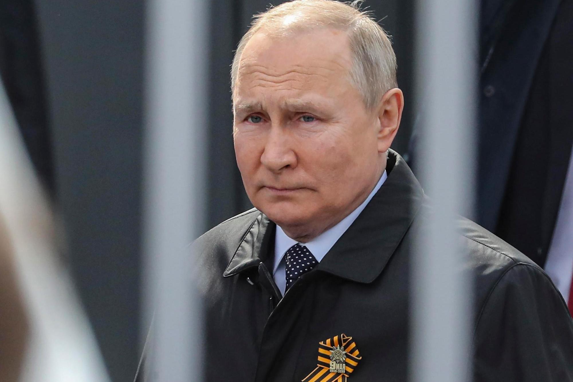 Gli 007 Usa: “Putin ha il cancro, sottoposto a cure in aprile”