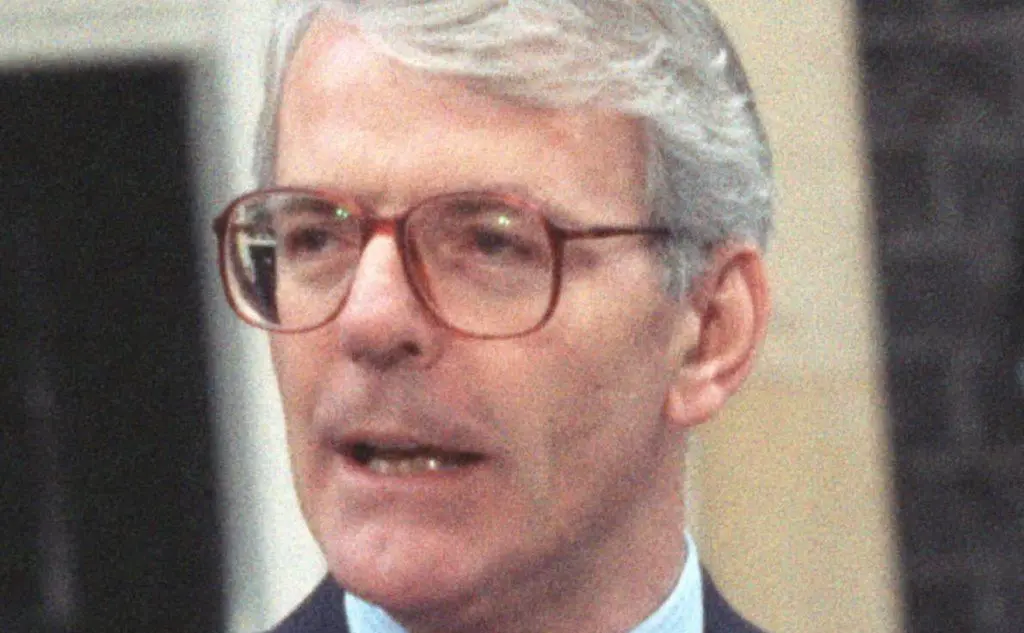 A dare l'annuncio l'allora primo ministro John Major