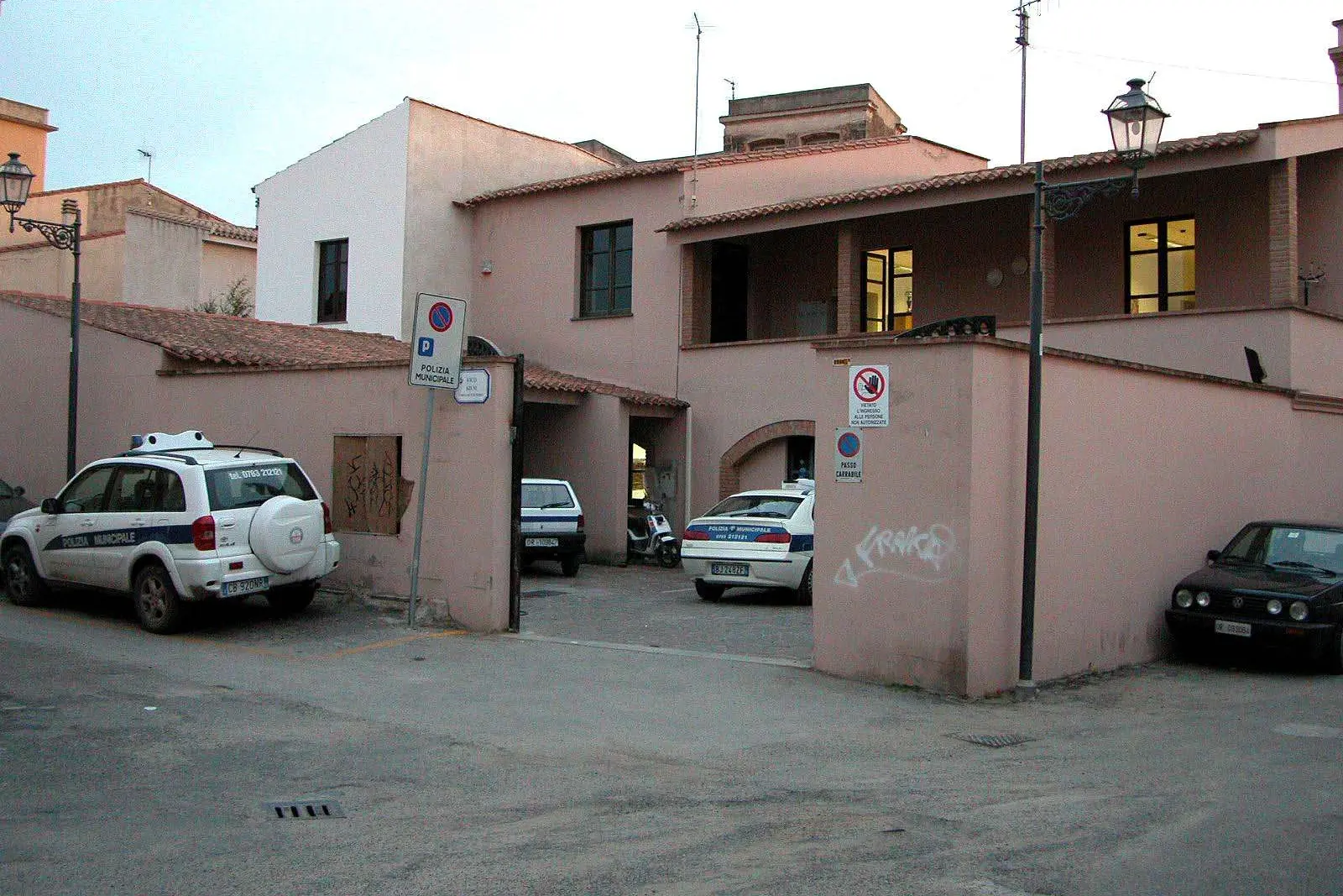 La caserma della Polizia municipale (L'Unione Sarda)