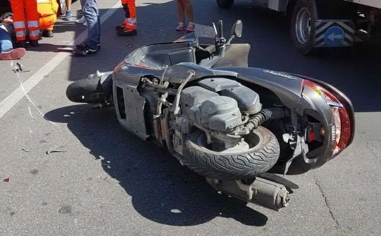 Lo scooter coinvolto nell'incidente avvenuto a Pirri