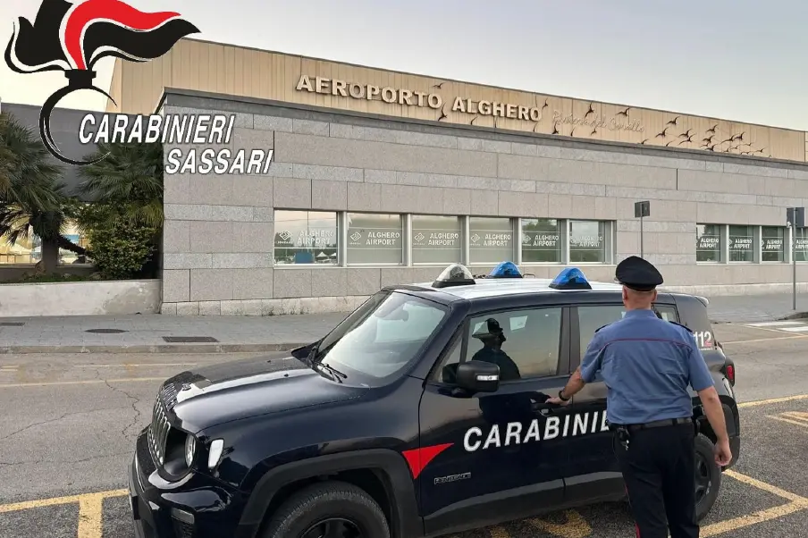 (foto carabinieri)