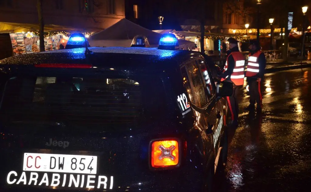 (foto carabinieri)