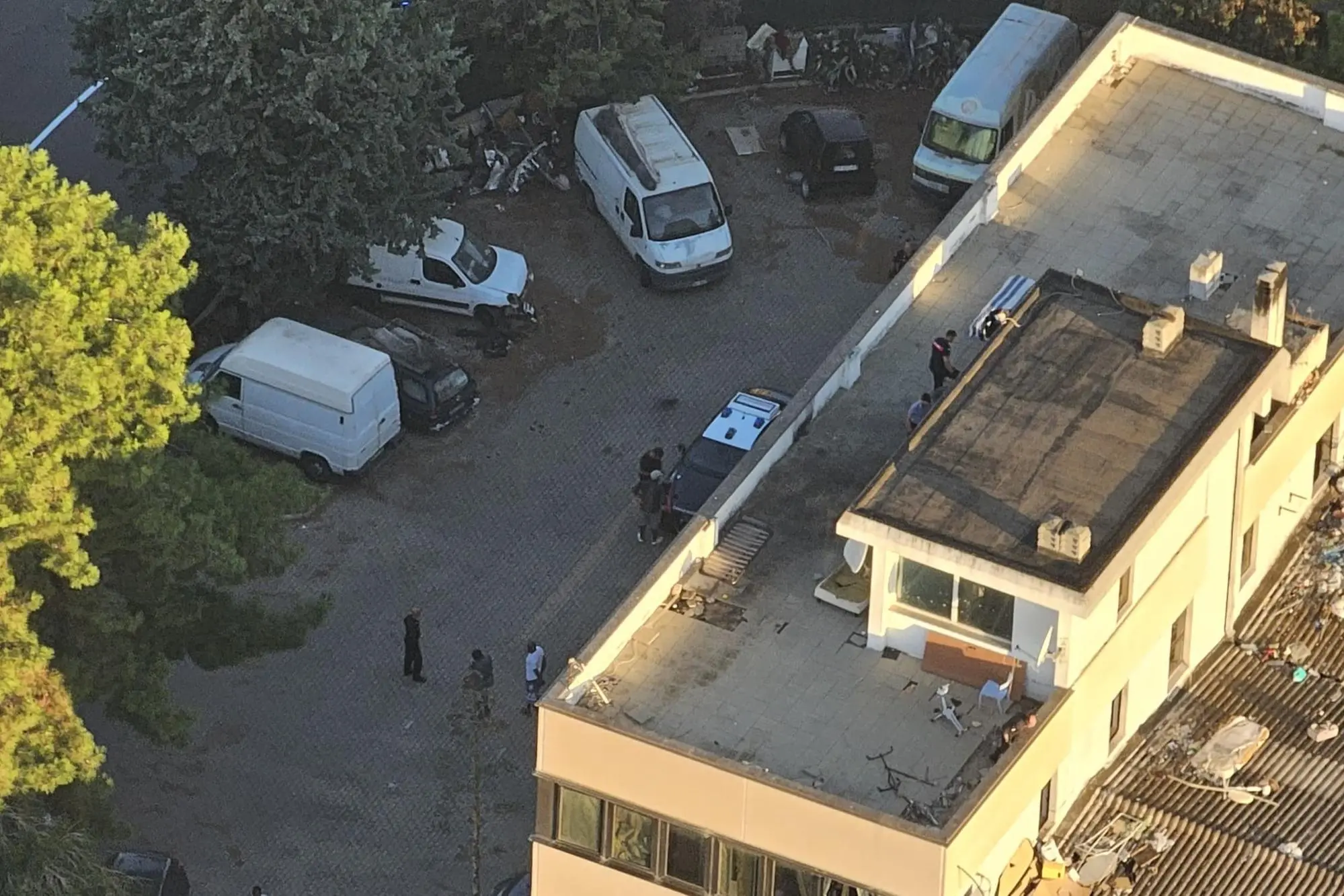 L'irruzione dei carabinieri a Selargius