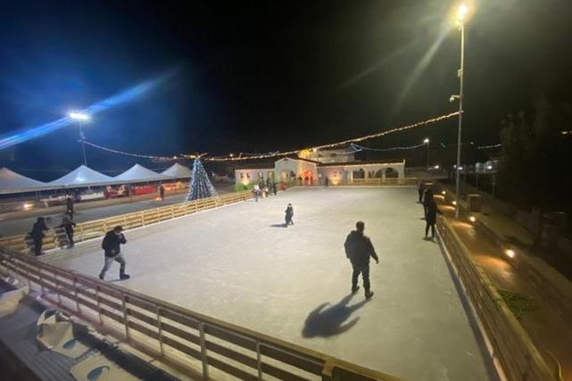 A Budoni la pista di pattinaggio sul ghiaccio più grande della Sardegna
