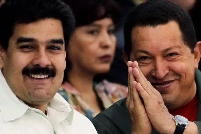 Da sinistra, Nicolas Maduro e Hugo Chavez