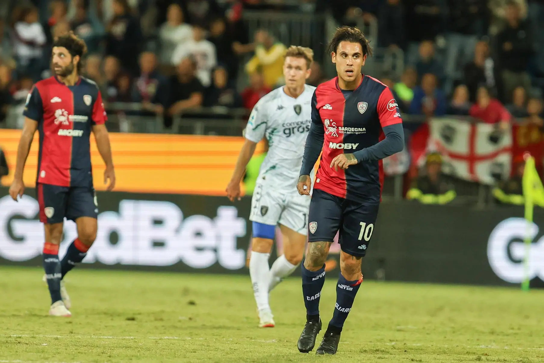 Nicolas Viola, centrocampista del Cagliari (foto Fabio Murru)