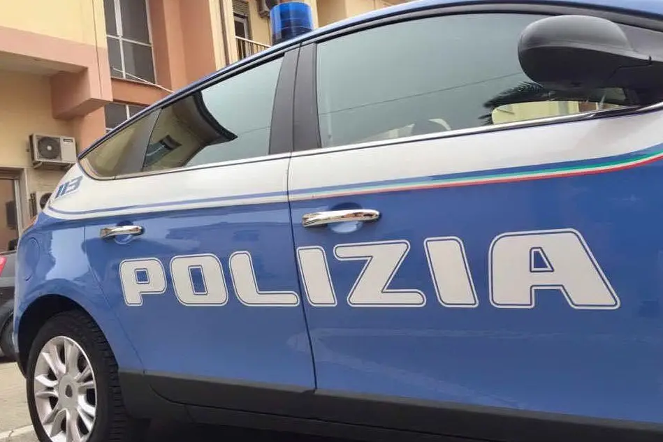 La polizia
