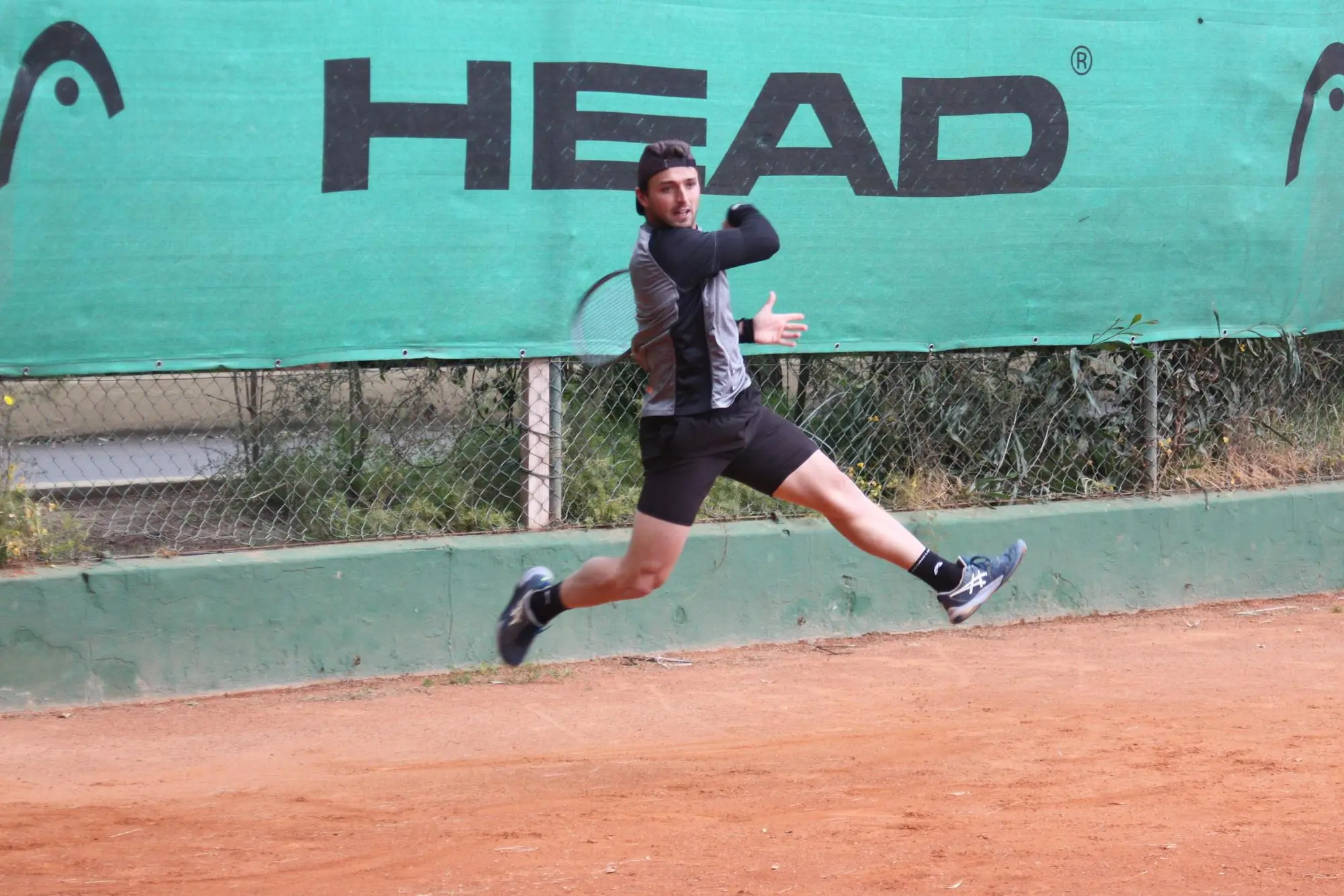 Pietro Marino in campo a Santa Margherita di Pula (foto Antonio Burruni)