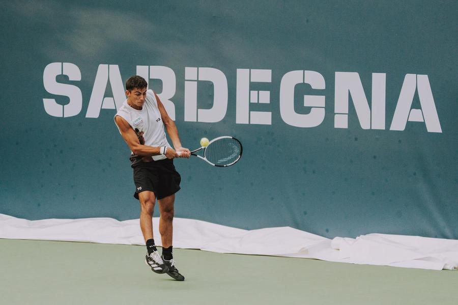 Olbia Challenger, Tabilo “battezza” Carboni