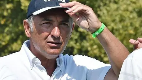 Paura per Massimo Mauro, colpito da un infarto mentre gioca a padel