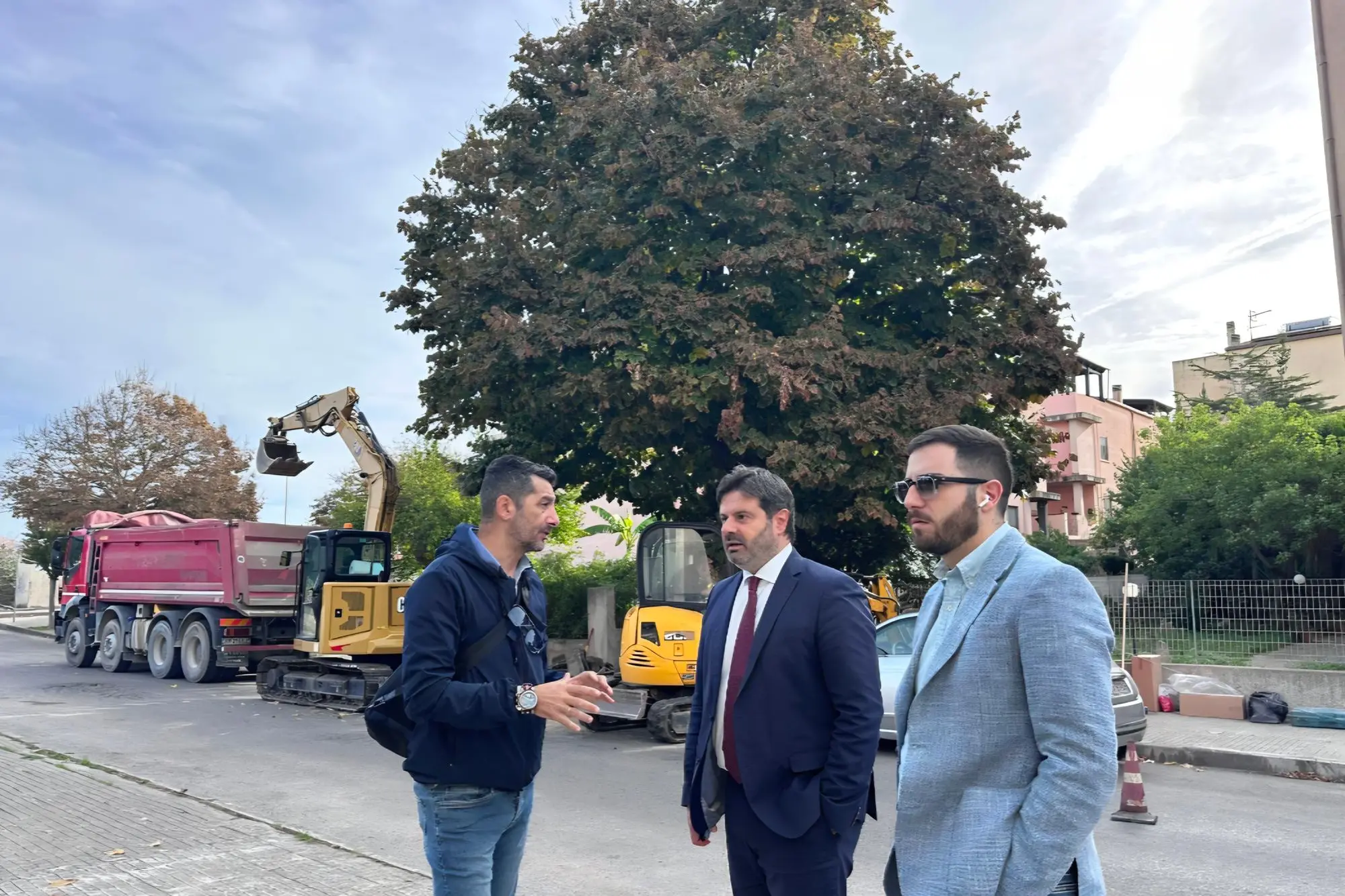 L'avvio dei lavori in via Lobina