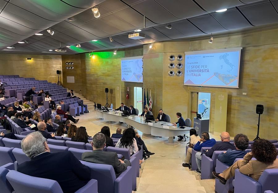 Università, un futuro con meno studenti