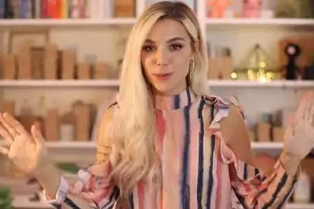 Marzia Bisognin nel video pubblicato in rete (foto da YouTube)