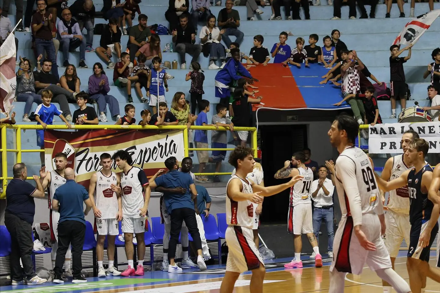 Il finale di Esperia-Tiber (foto Esperia Cagliari)