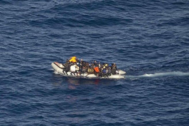 Migranti, naufragate due imbarcazioni: 15 vittime