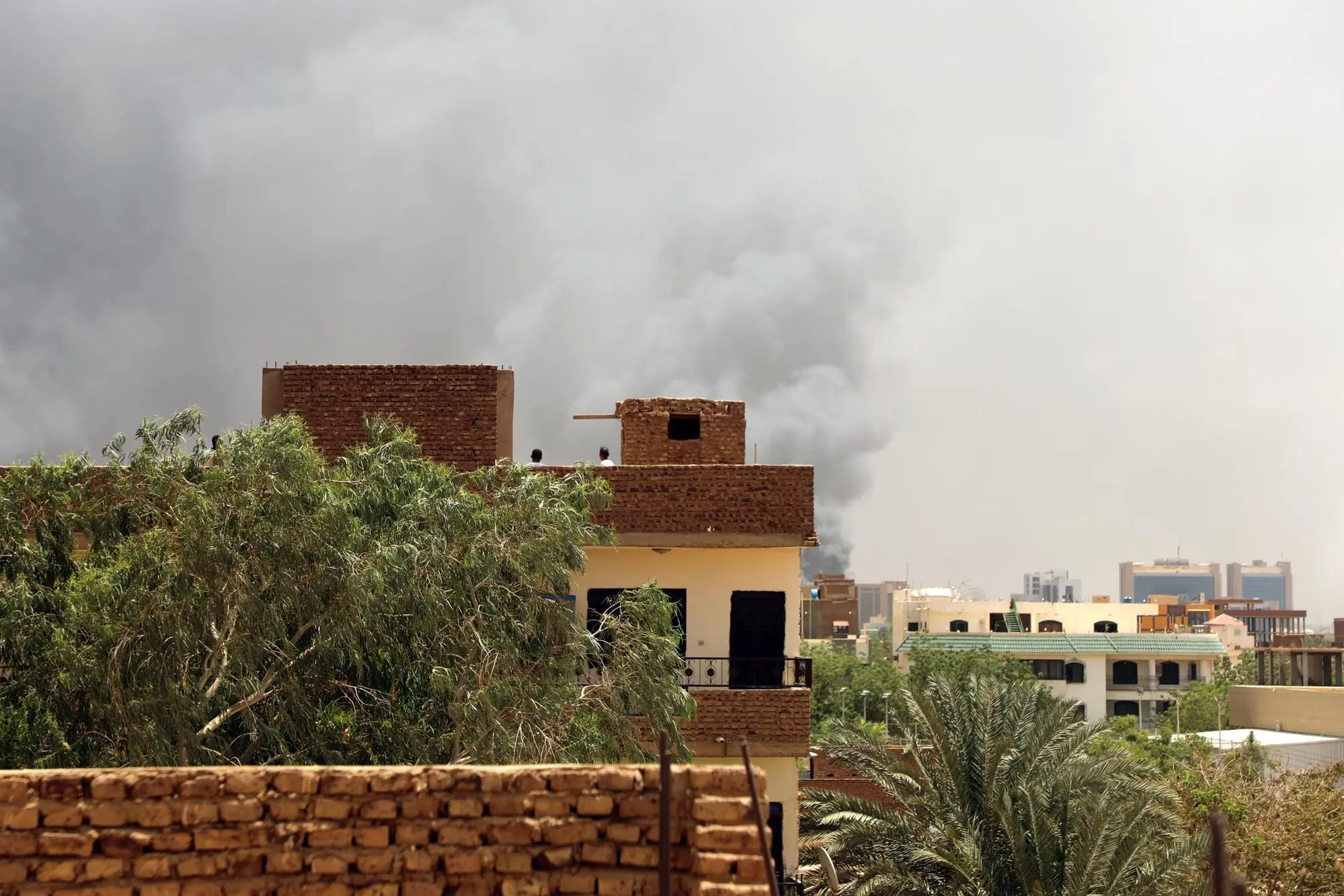Esplosioni a Khartoum (Ansa - Epa)