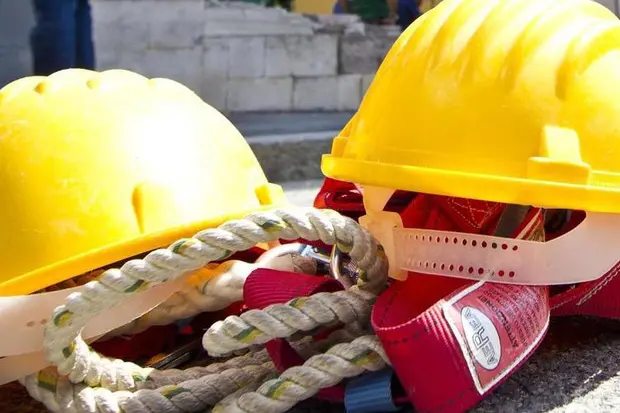 Sicurezza sul lavoro (imamgine simbolo, foto Ansa)
