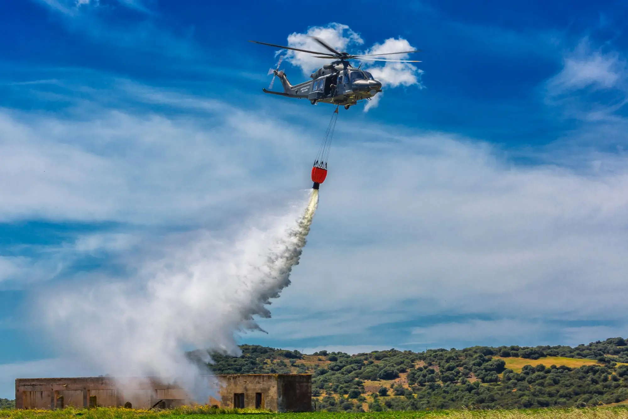 Il nuovo elicottero a disposizione (foto Regione Sardegna)