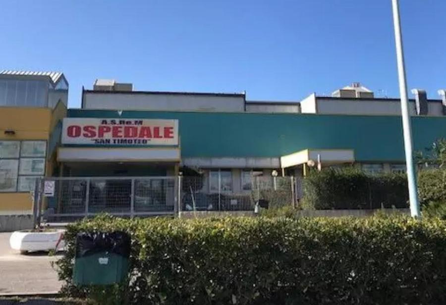 Bimba di 22 mesi investita dal padre, è in condizioni disperate