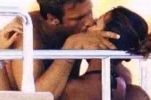 Melita Toniolo, sesso in spiaggia