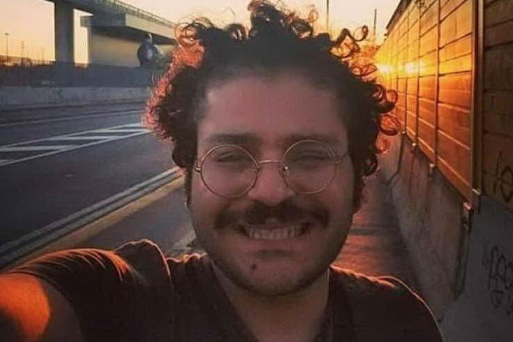 Patrick Zaki resterà in carcere altri 45 giorni: nulla da fare per il rilascio del giovane studente