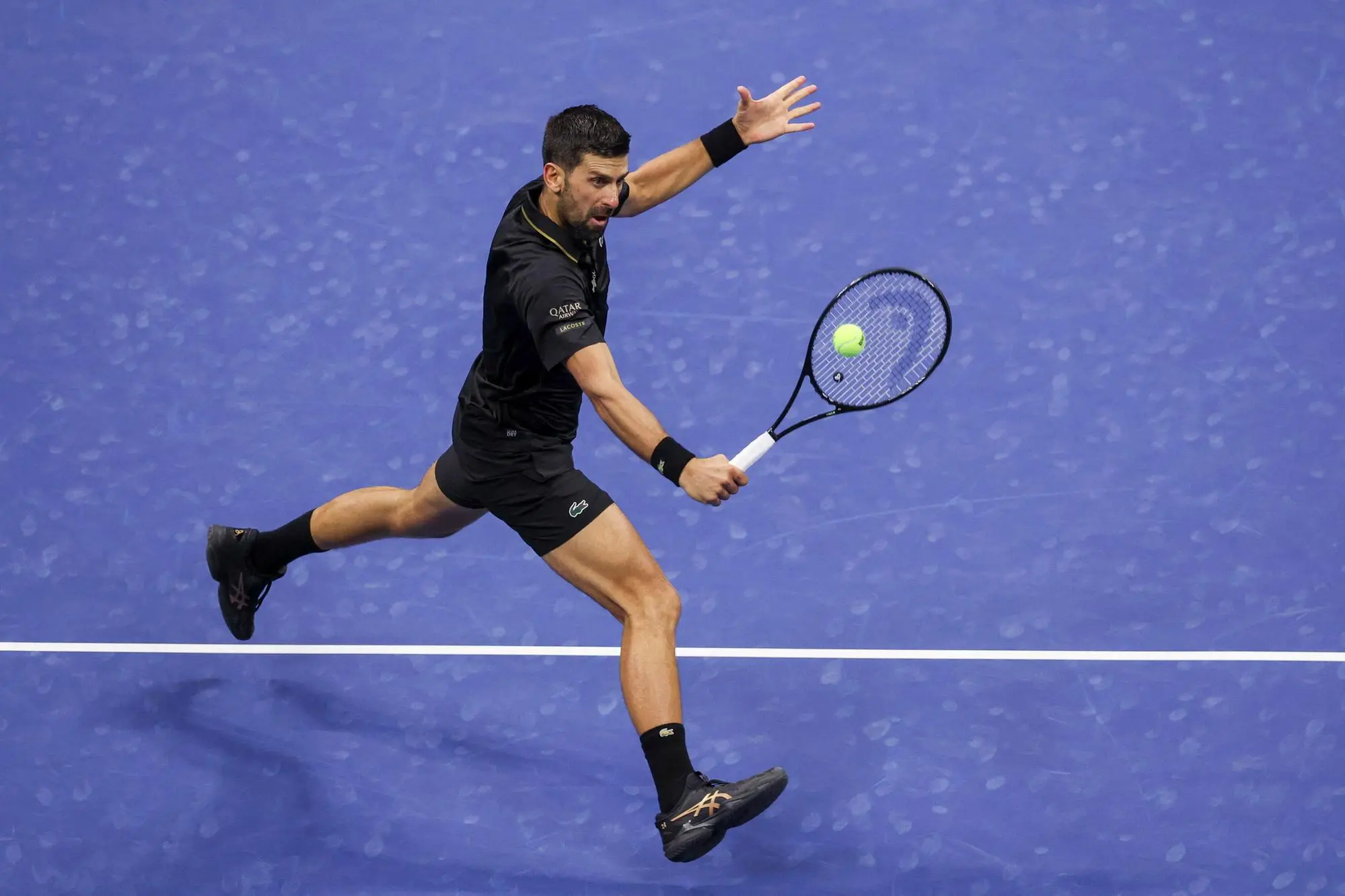 Novak Djoković contro Taylor Fritz ai quarti di finale Us Open (foto Ansa)