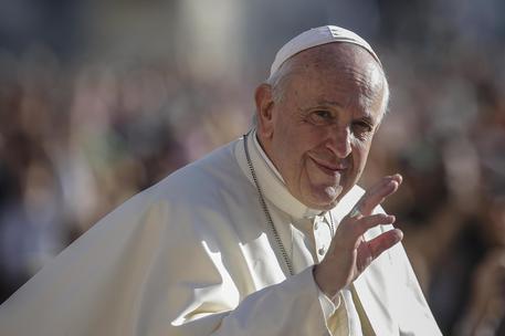 Papa Francesco: “Pronto ad andare in Ucraina. Dimissioni? Per il momento no”