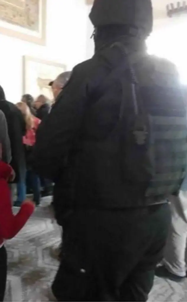 Il blitz delle forze di sicurezza