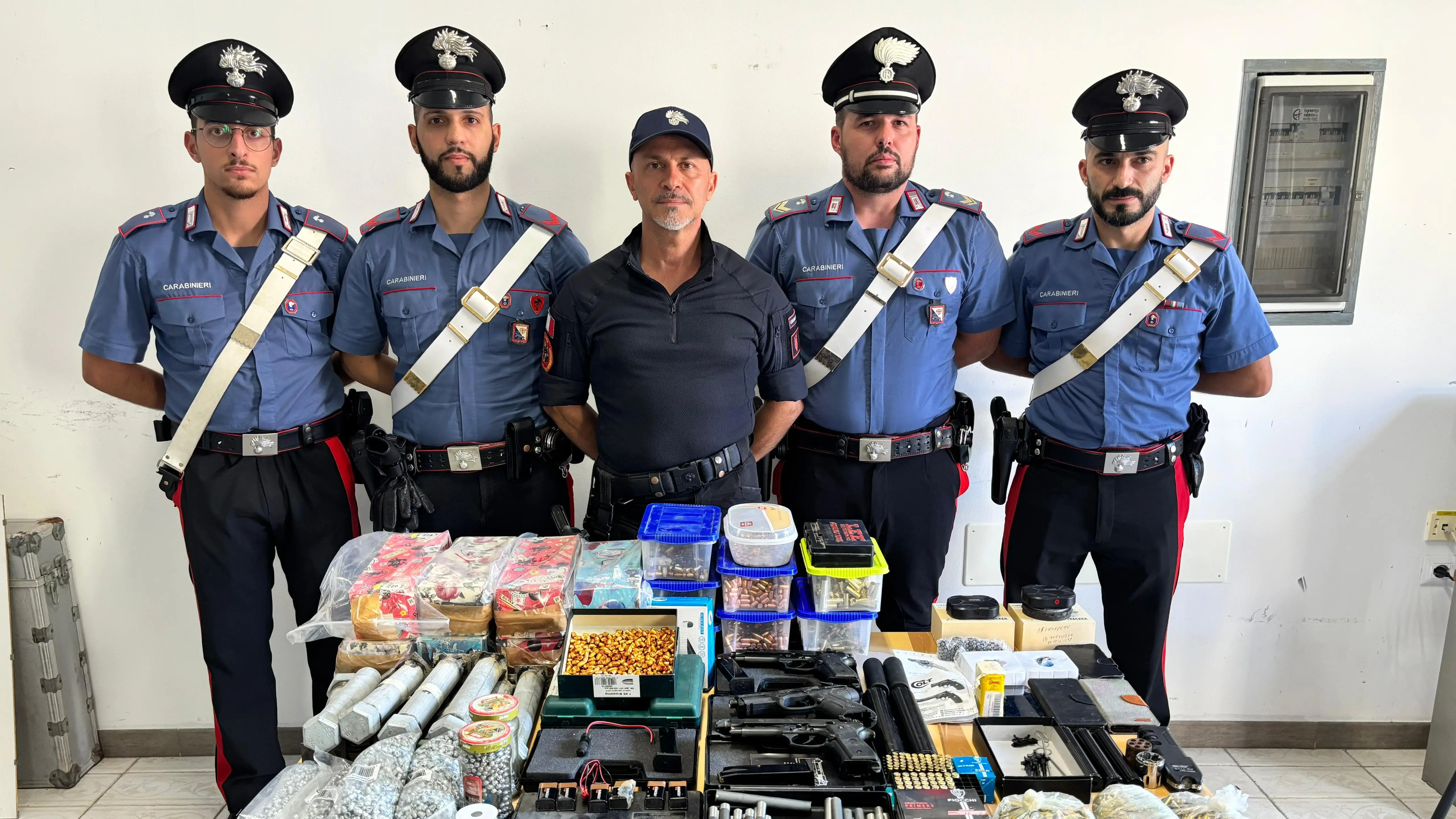 Carbonia, un carico di bombe in casa: l’operazione dei carabinieri #finsubito richiedi mutuo fino 100%